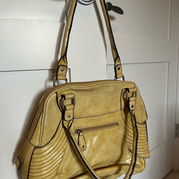 Summer yellow over the shoulder bag! - Picture 3 of 5